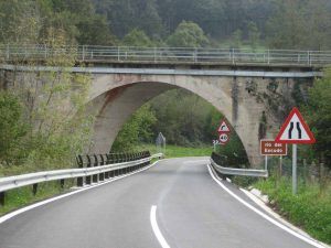 Obras ASV cantabrico en carretera